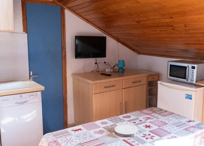 F2 Au Coeur De La Citadelle De Apartman *